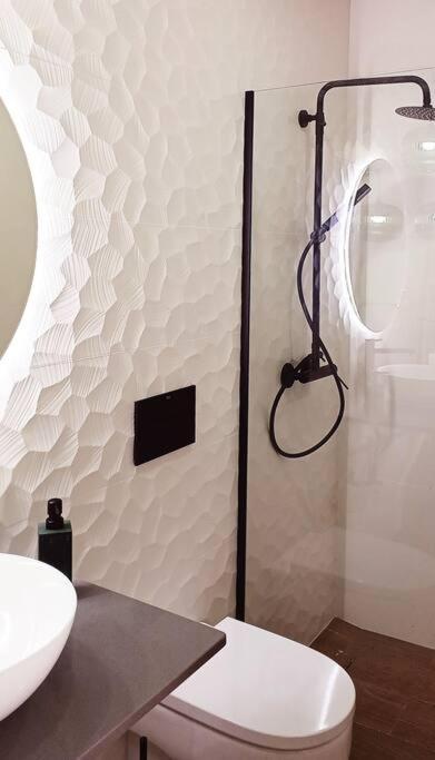 Serendipia: Tu Hogar En Este Blanco Pueblo 프리질리아나 외부 사진
