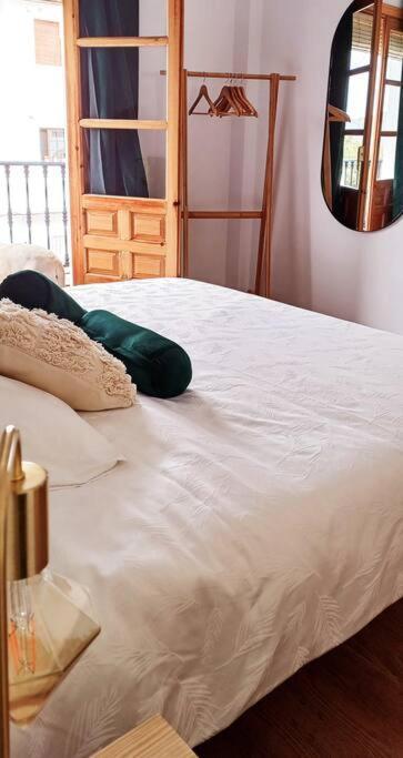 Serendipia: Tu Hogar En Este Blanco Pueblo 프리질리아나 외부 사진